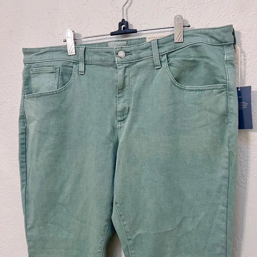 Universal Thread Womens Mid-Rise Skinny Jeans Sage Green 16/33R‎ Smooth & Sculpt